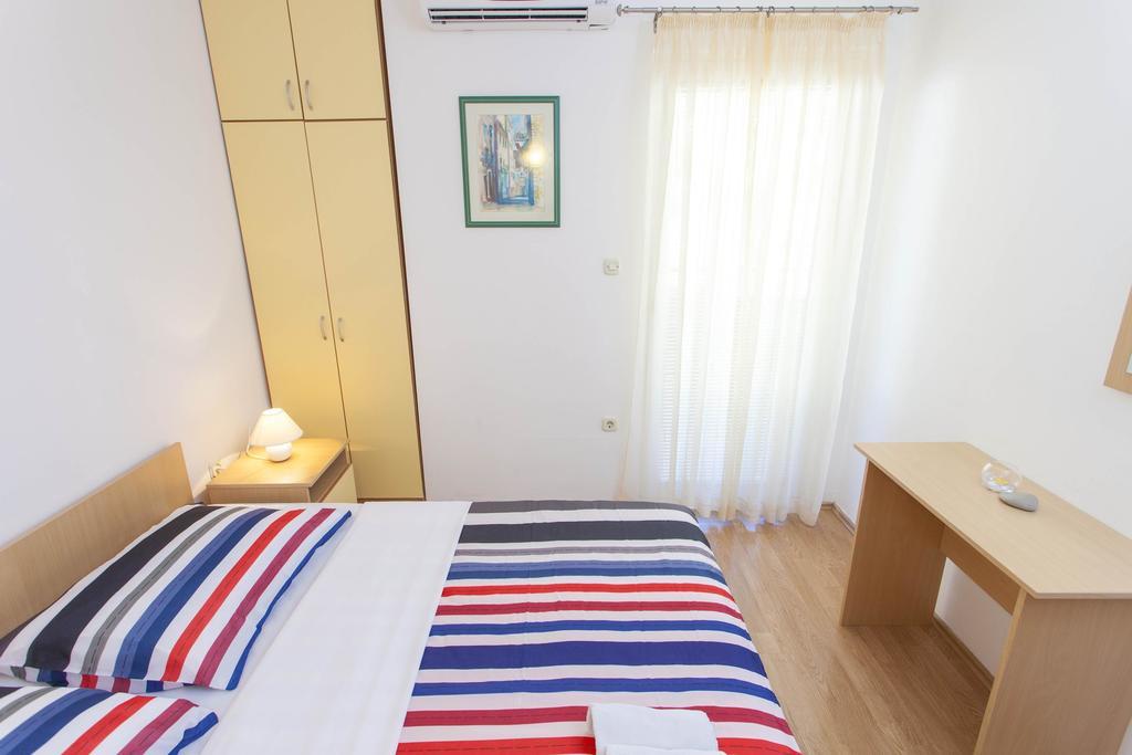 Apartments Villa Jukic มาคาร์สกา ห้อง รูปภาพ